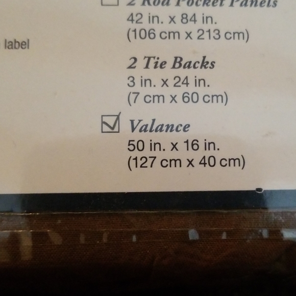 NEW NEVER USED CHOCOLATE VALANCES. - Picture 4 of 5